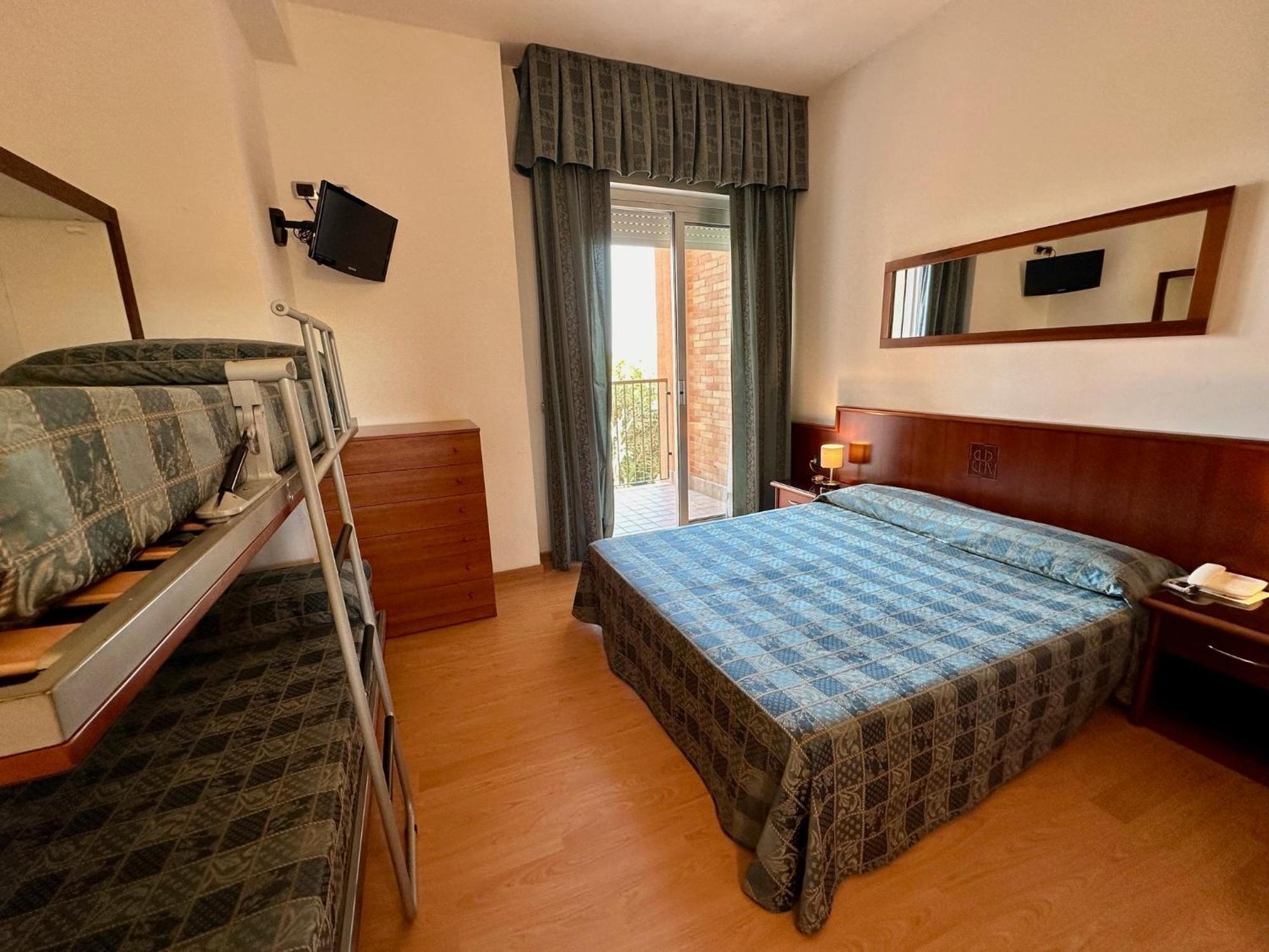 Hotel Beau Rivage Pineta Лидо-ди-Езоло Номер фото